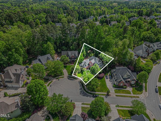 802 Landuff Court, Cary, NC 27519