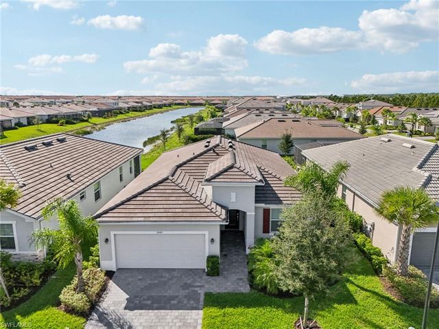 2445 Orchard ST, Naples, FL 34120