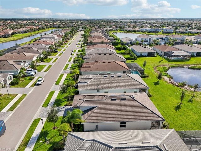 2445 Orchard ST, Naples, FL 34120