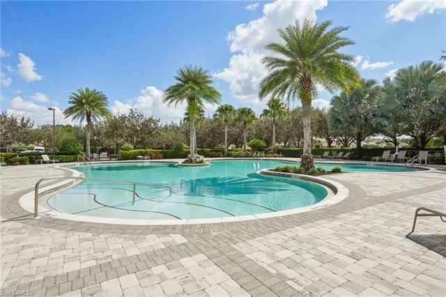 2445 Orchard ST, Naples, FL 34120