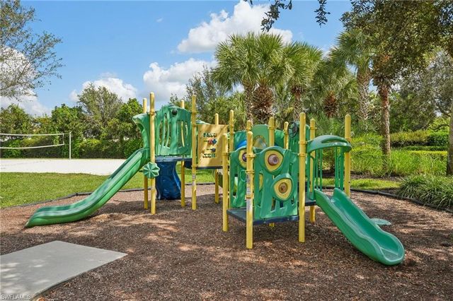 2445 Orchard ST, Naples, FL 34120