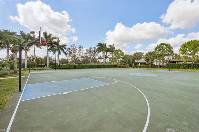 2445 Orchard ST, Naples, FL 34120