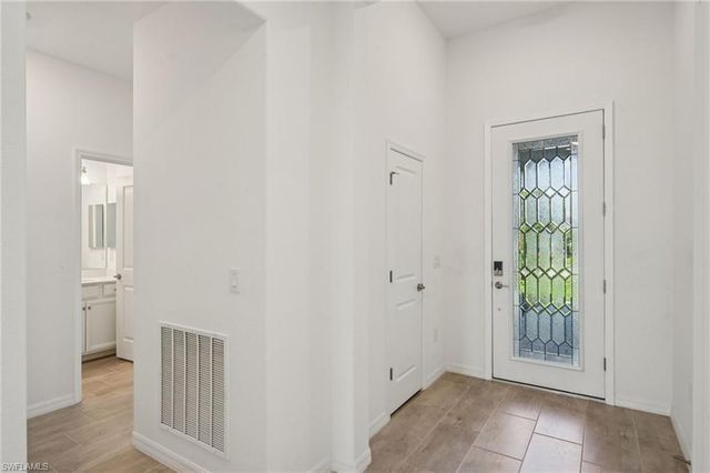 2445 Orchard ST, Naples, FL 34120