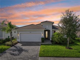2445 Orchard ST, Naples, FL 34120