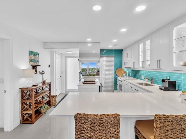 3100 S Ocean Boulevard 712, Highland Beach, FL 33487