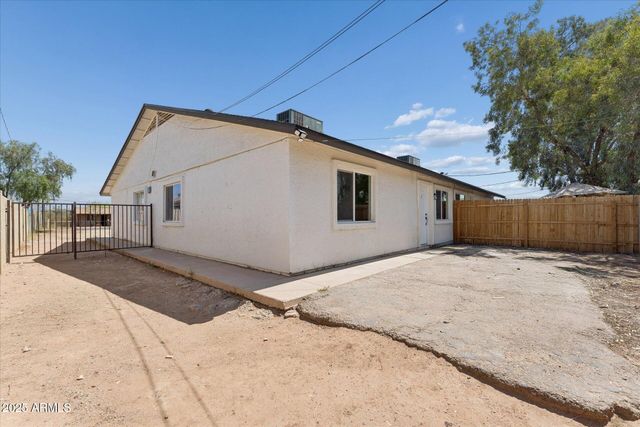 2739 E TAMARISK Avenue 1, Phoenix, AZ 85040