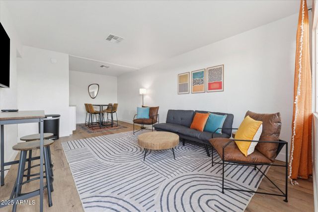 2739 E TAMARISK Avenue 1, Phoenix, AZ 85040