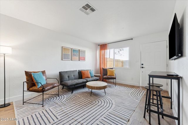 2739 E TAMARISK Avenue 1, Phoenix, AZ 85040