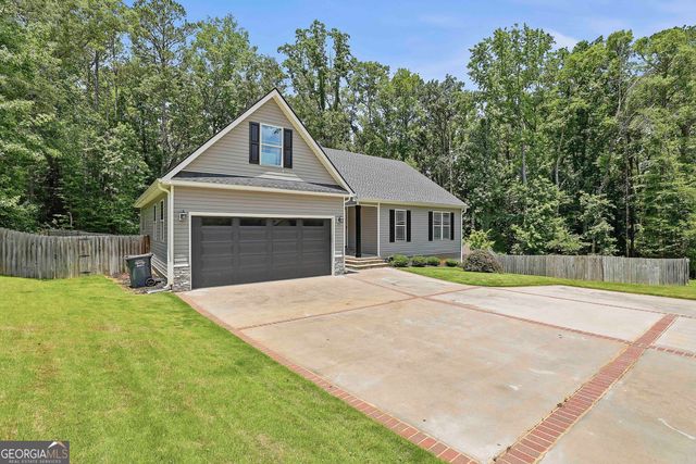 121 Churchill Court, Lagrange, GA 30241