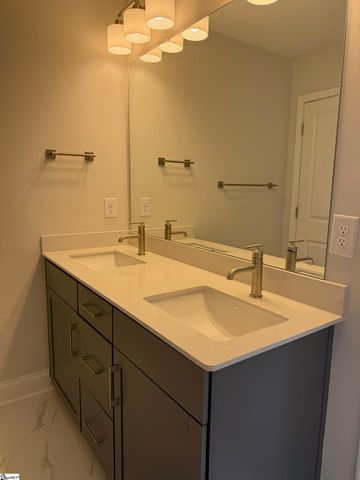 213 Lewes Avenue, Simpsonville, SC 29681