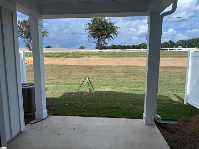 213 Lewes Avenue, Simpsonville, SC 29681