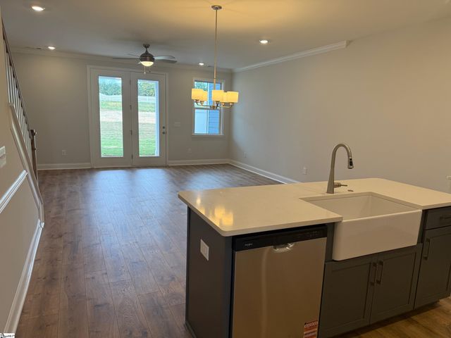 213 Lewes Avenue, Simpsonville, SC 29681