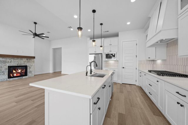 725 Cross Timbers Trace, Waller, TX 77484