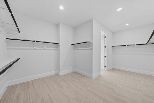 725 Cross Timbers Trace, Waller, TX 77484