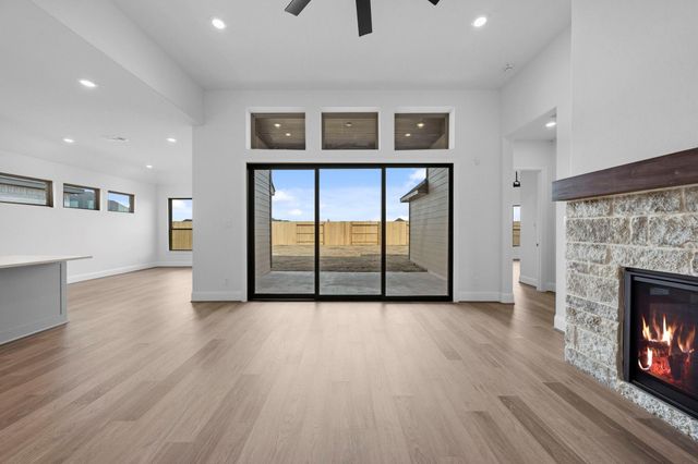 725 Cross Timbers Trace, Waller, TX 77484