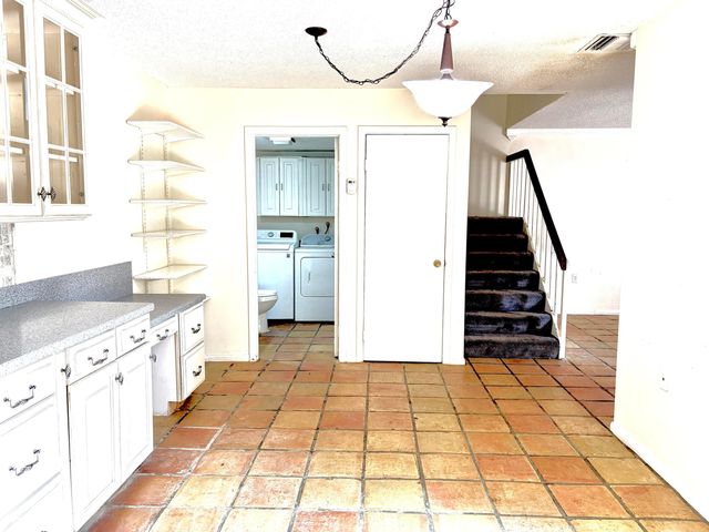 511 5th Terrace, Palm Beach Gardens, FL 33418