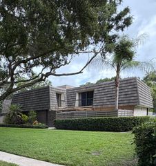 511 5th Terrace, Palm Beach Gardens, FL 33418