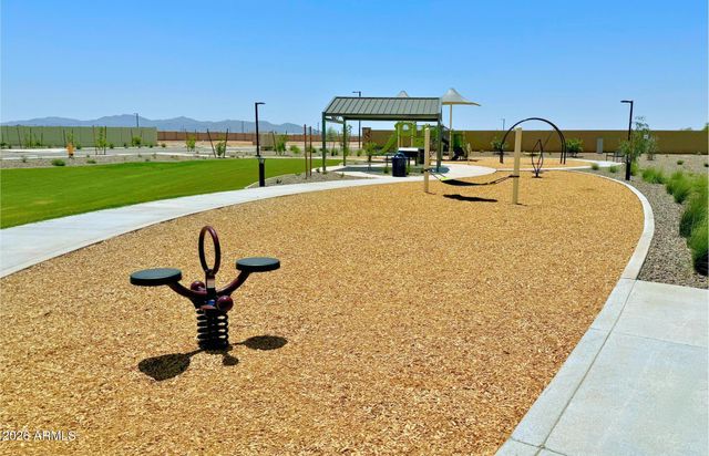 15176 W GRAY FOX Trail, Surprise, AZ 85387