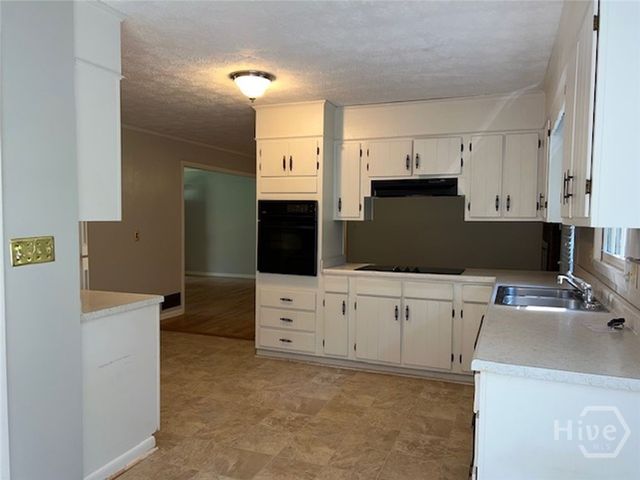 235 Weatherly Woods Drive, Winterville, GA 30683