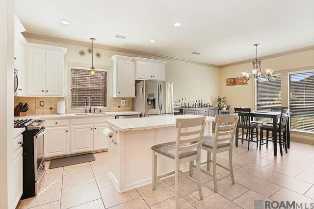 38562 Cardinal Ct, Prairieville, LA 70769