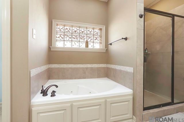 38562 Cardinal Ct, Prairieville, LA 70769