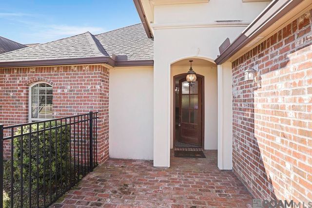 38562 Cardinal Ct, Prairieville, LA 70769