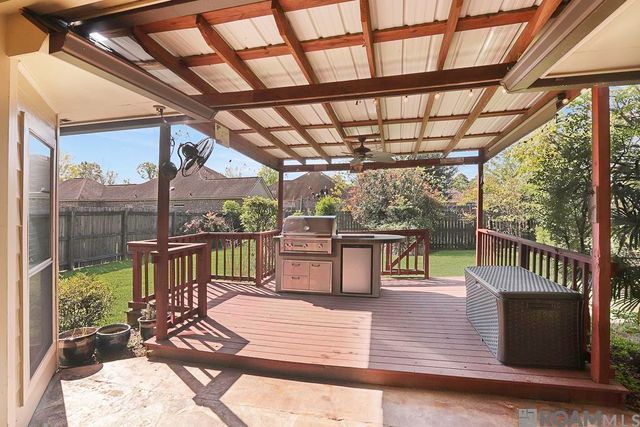 38562 Cardinal Ct, Prairieville, LA 70769