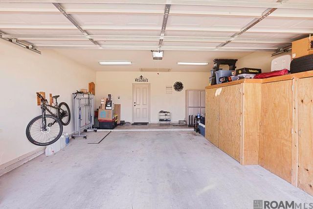 38562 Cardinal Ct, Prairieville, LA 70769