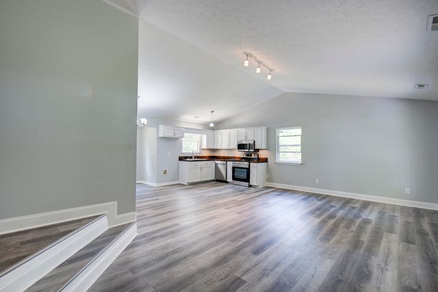 307 Ridgecrest Drive, Lafayette, GA 30728