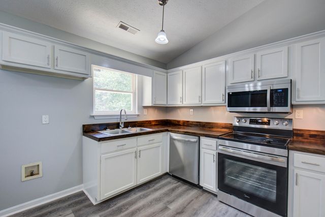 307 Ridgecrest Drive, Lafayette, GA 30728