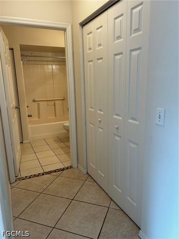 14831 Park Lake DR 102, Fort Myers, FL 33919