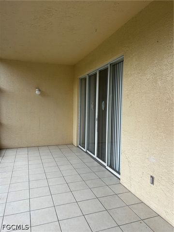 14831 Park Lake DR 102, Fort Myers, FL 33919