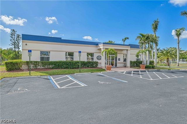 14831 Park Lake DR 102, Fort Myers, FL 33919