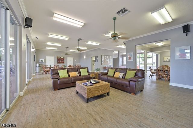 14831 Park Lake DR 102, Fort Myers, FL 33919