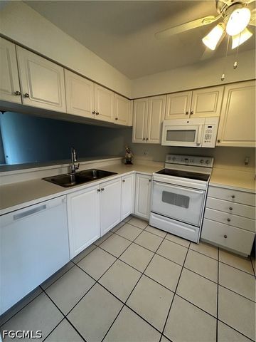 14831 Park Lake DR 102, Fort Myers, FL 33919