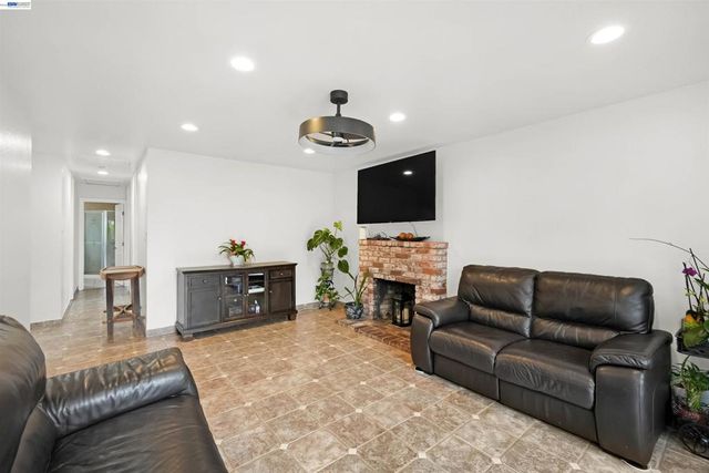 35776 Haley Street, Newark, CA 94560