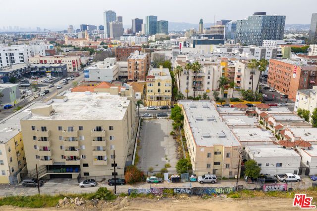 744 S Carondelet Street, Los Angeles, CA 90057