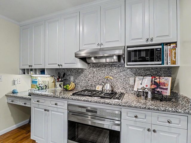 613 Empey Way, San Jose, CA 95128