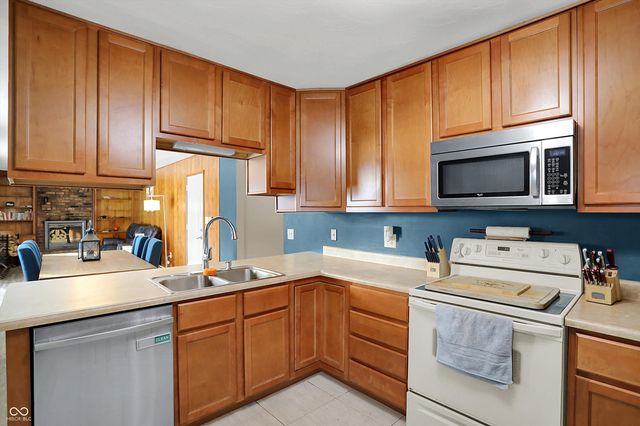 2525 Colony Court, Carmel, IN 46280