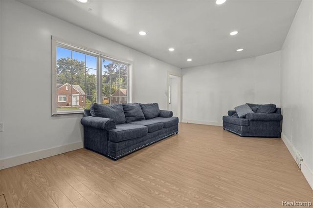 11407 Abington Avenue, Detroit, MI 48227