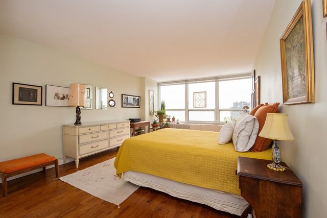 4800 S Chicago Beach Drive 2611S, Chicago, IL 60615