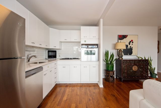 4800 S Chicago Beach Drive 2611S, Chicago, IL 60615