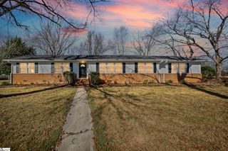 8 Howell Circle, Greenville, SC 29615