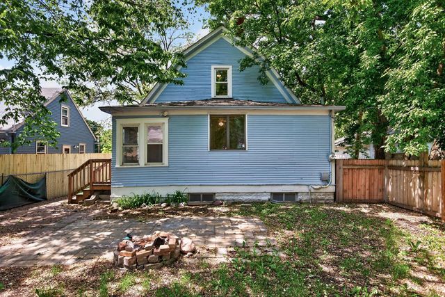 242 Penn Avenue N, Minneapolis, MN 55405