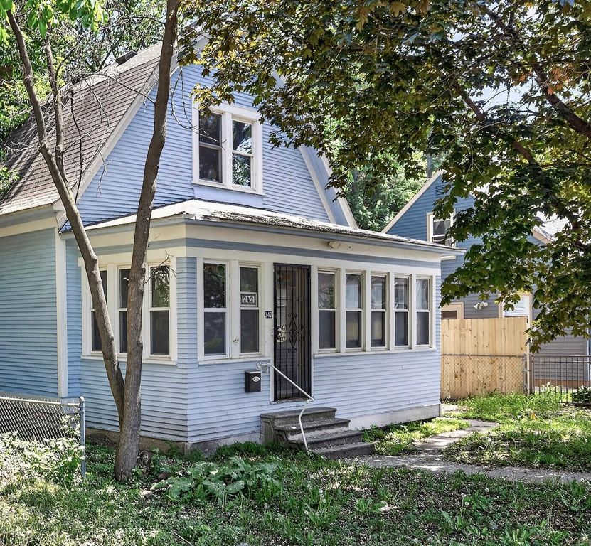242 Penn Avenue N, Minneapolis, MN 55405