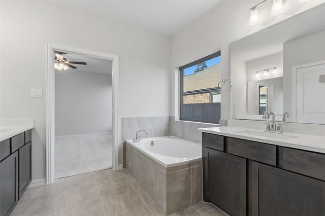 140 Mockingbird Trails Drive, Willis, TX 77318