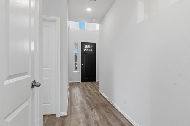 140 Mockingbird Trails Drive, Willis, TX 77318