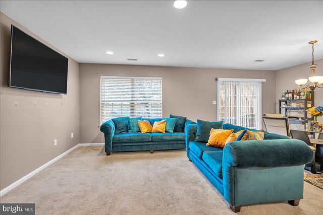 1 MEADOWOOD LN, Sicklerville, NJ 08081