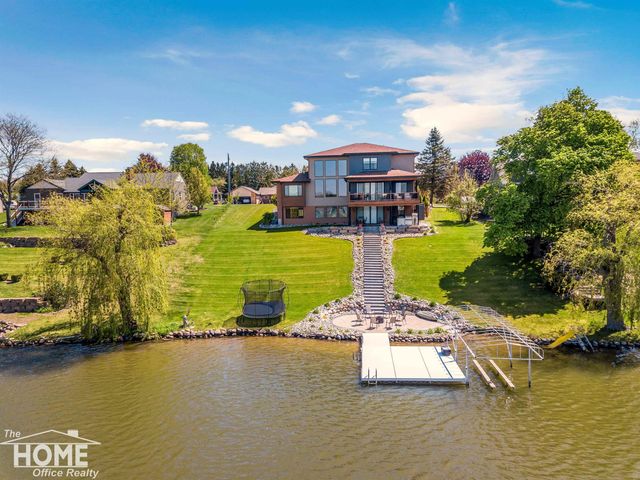 1965 W Manitou Drive, Bennington Twp, MI 48867