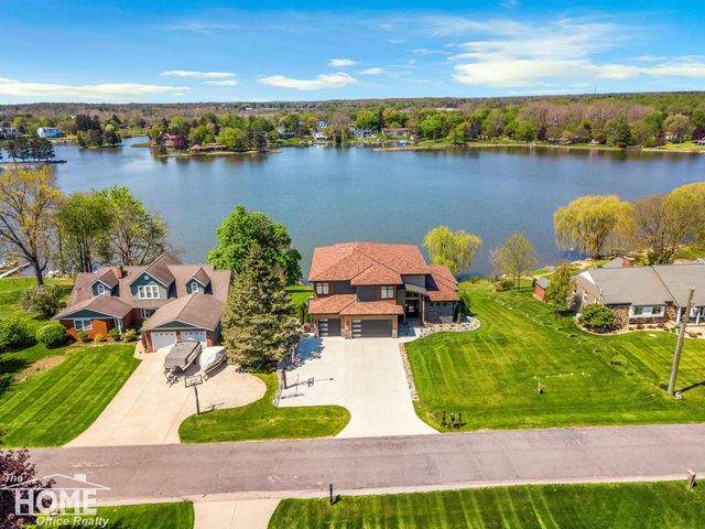 1965 W Manitou Drive, Bennington Twp, MI 48867